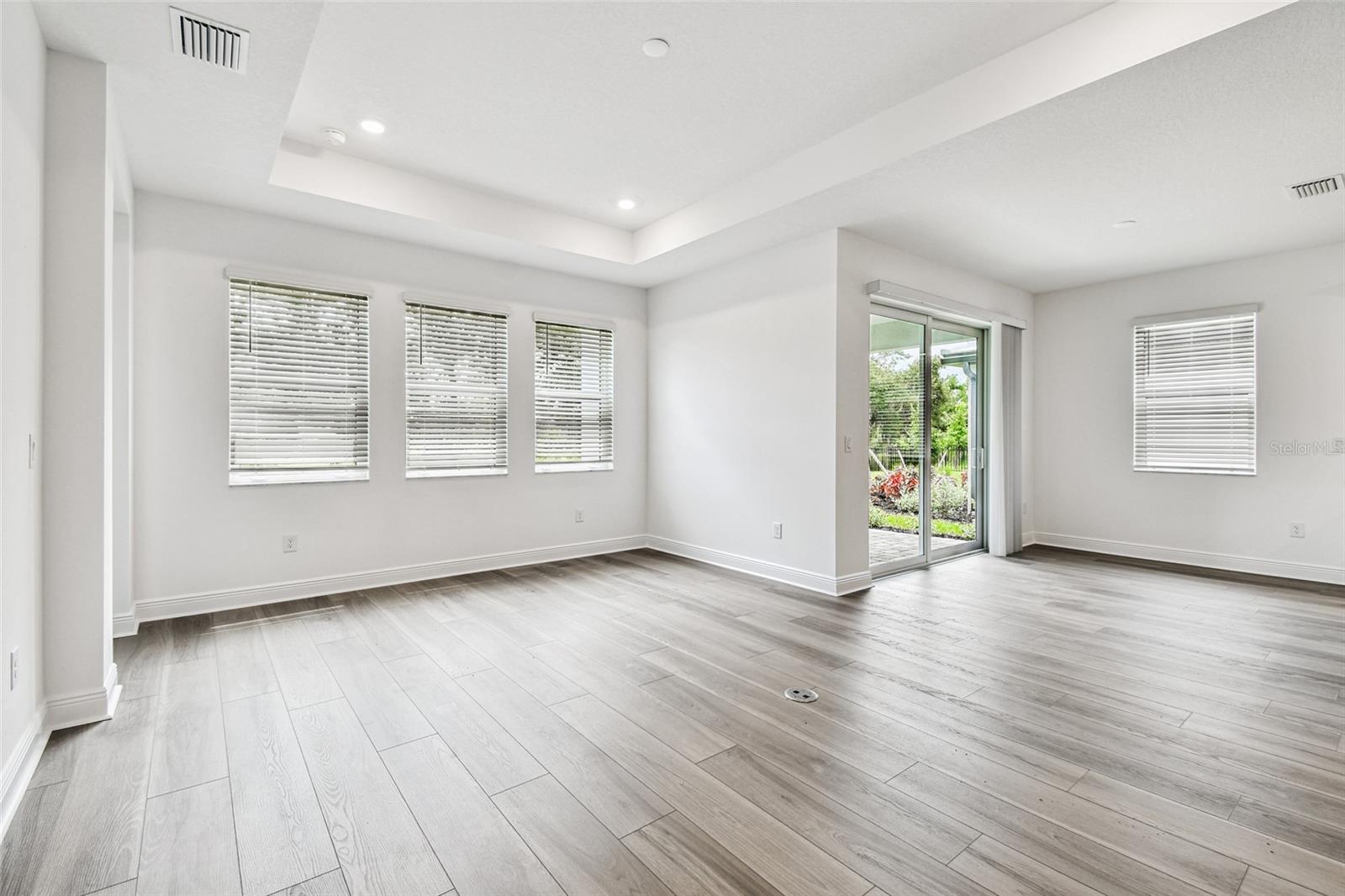 SWEETWATER AT LAKEWOOD RANCH - Residential