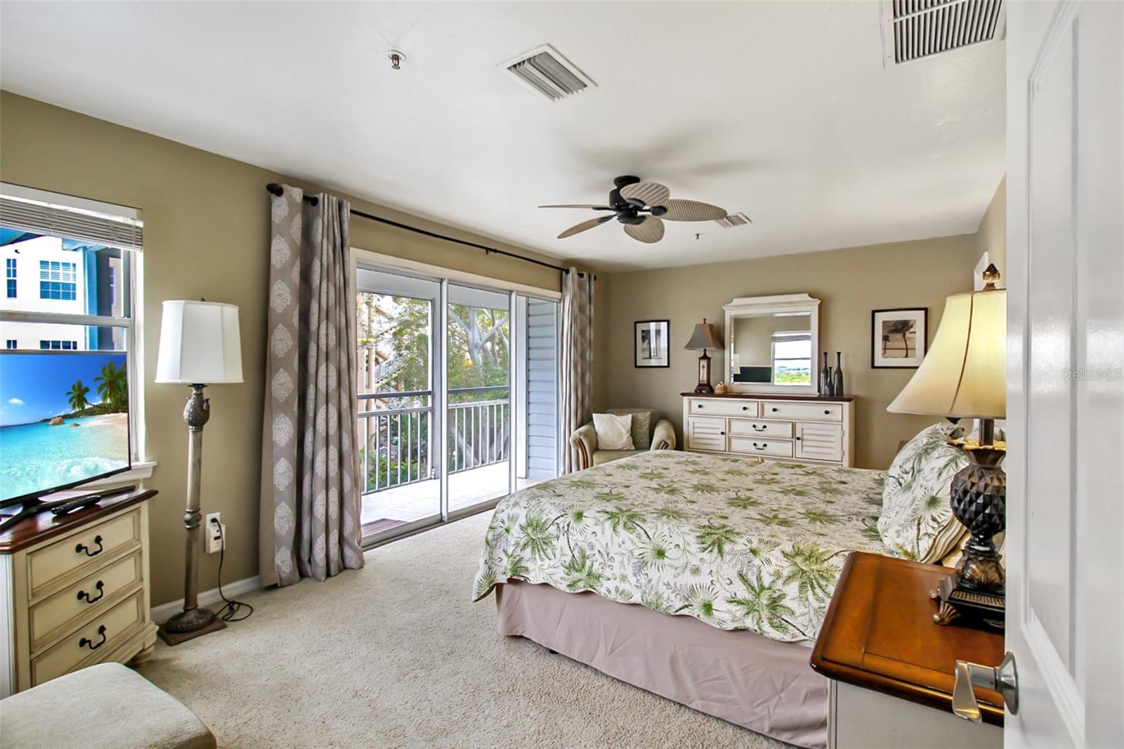 GULF & BAY CLUB BAYSIDE - Residential Lease