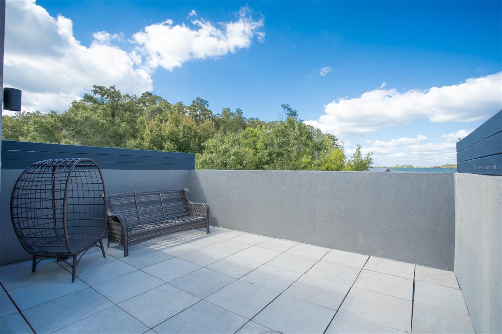 CARROLLWOOD CROSSINGS 2 - Residential Lease