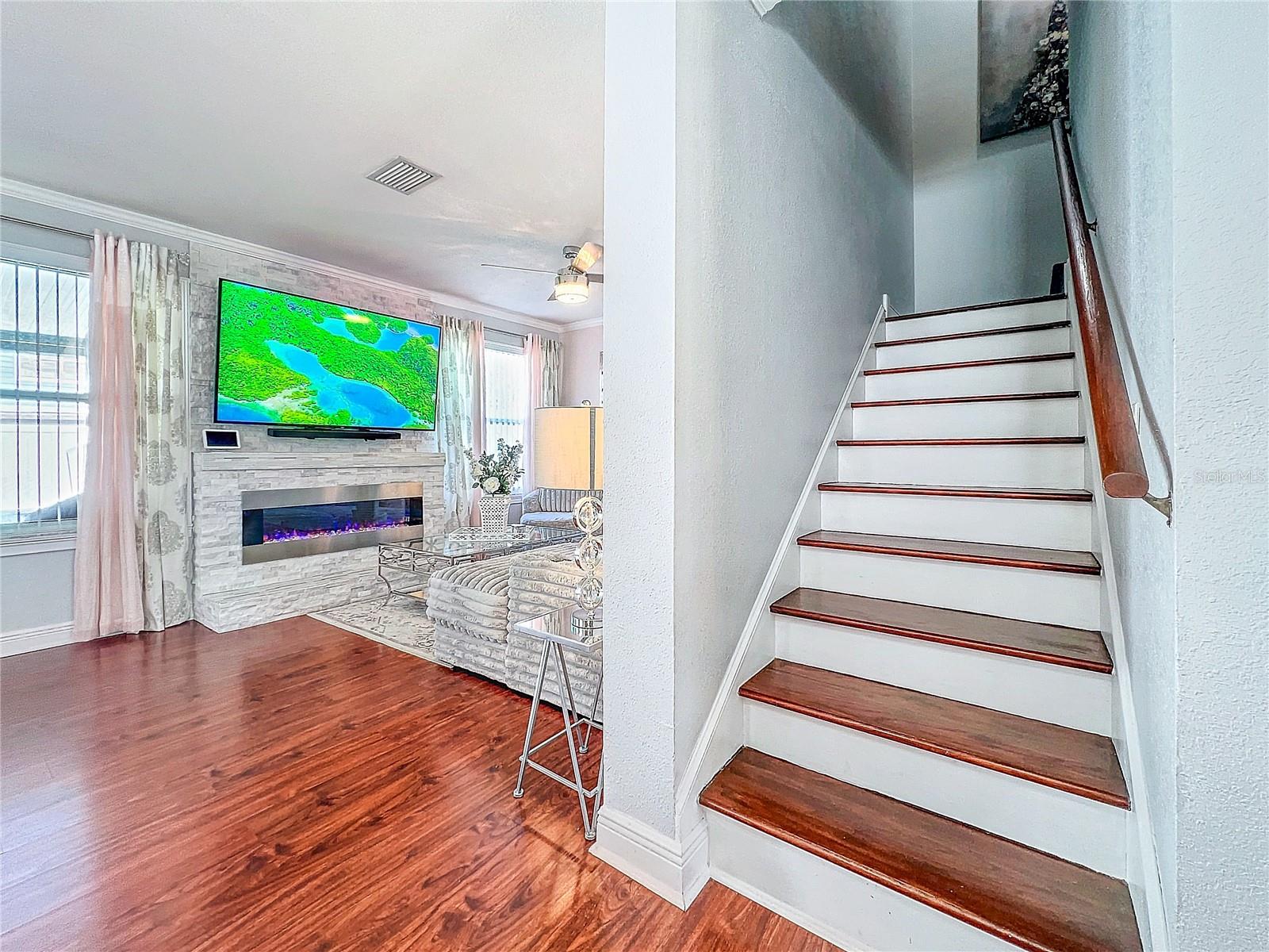 LE CLARE SHORES - Residential