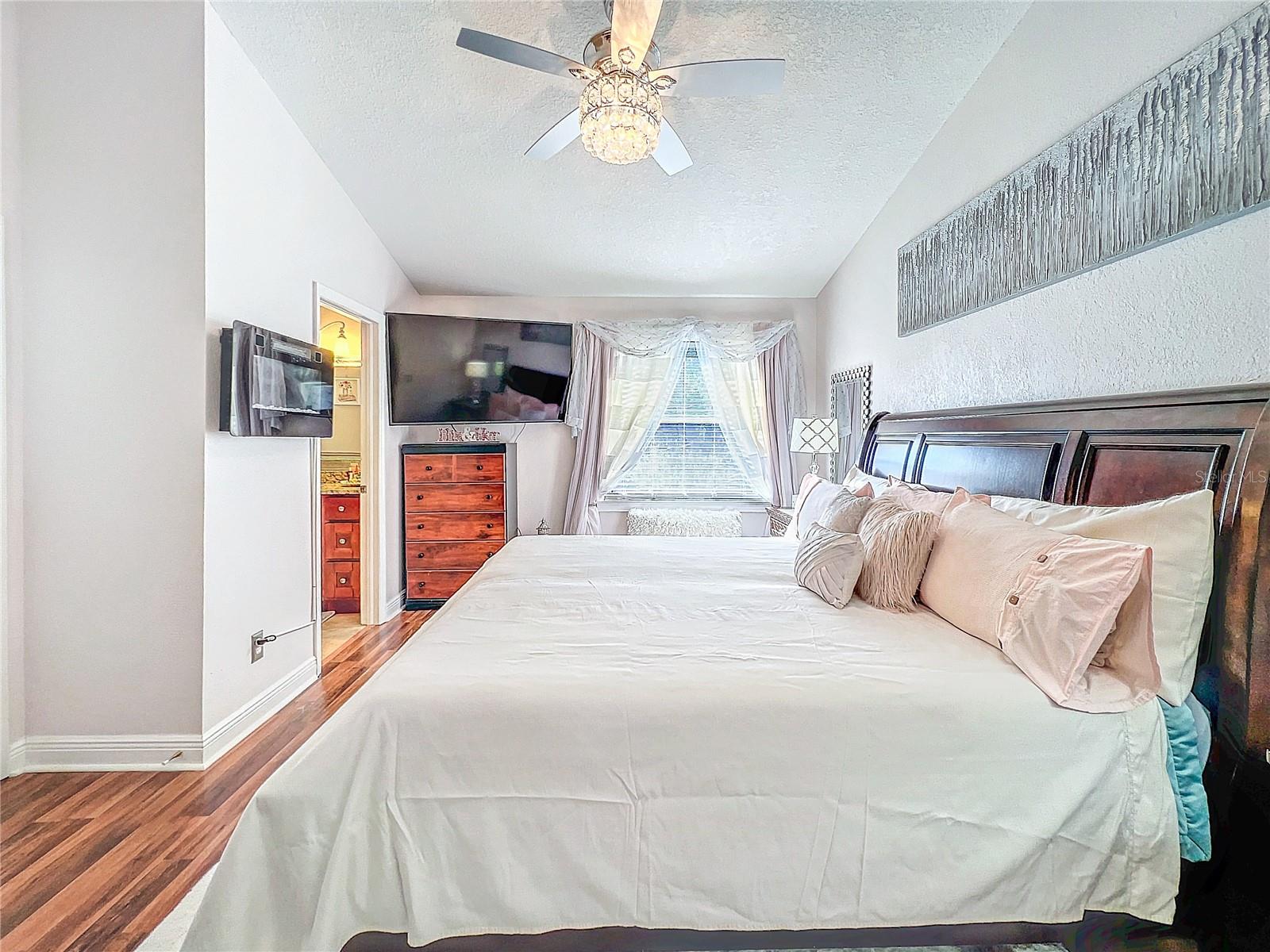 LE CLARE SHORES - Residential