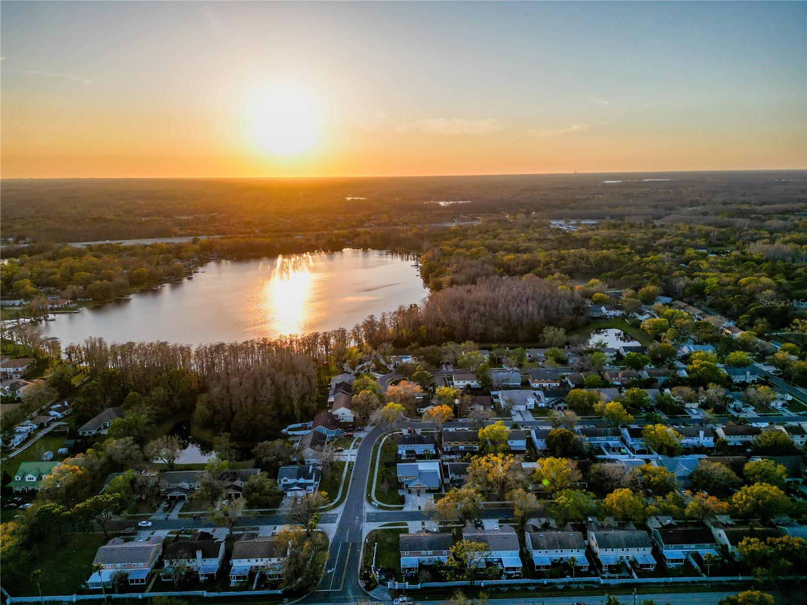 LE CLARE SHORES - Residential