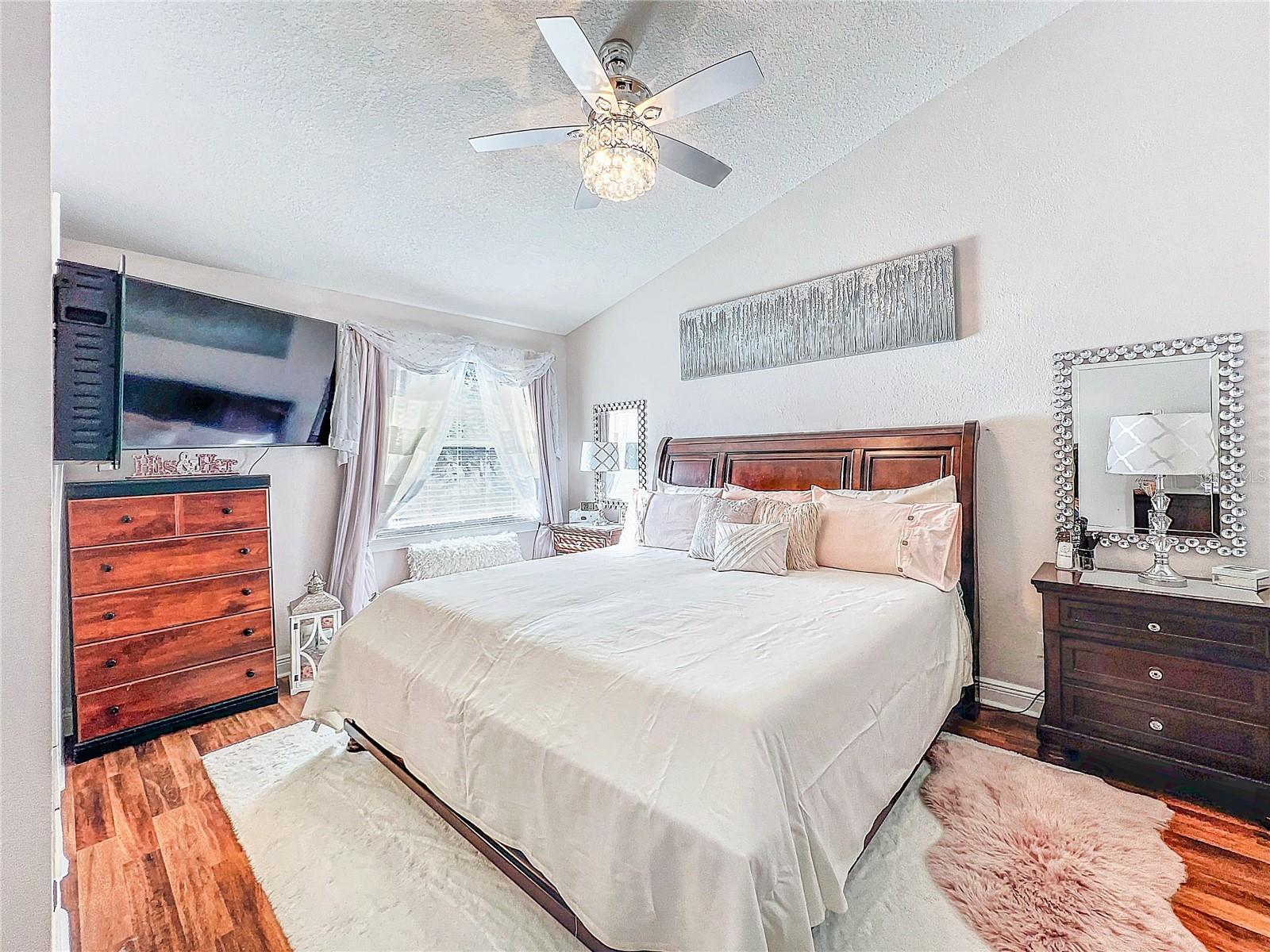 LE CLARE SHORES - Residential