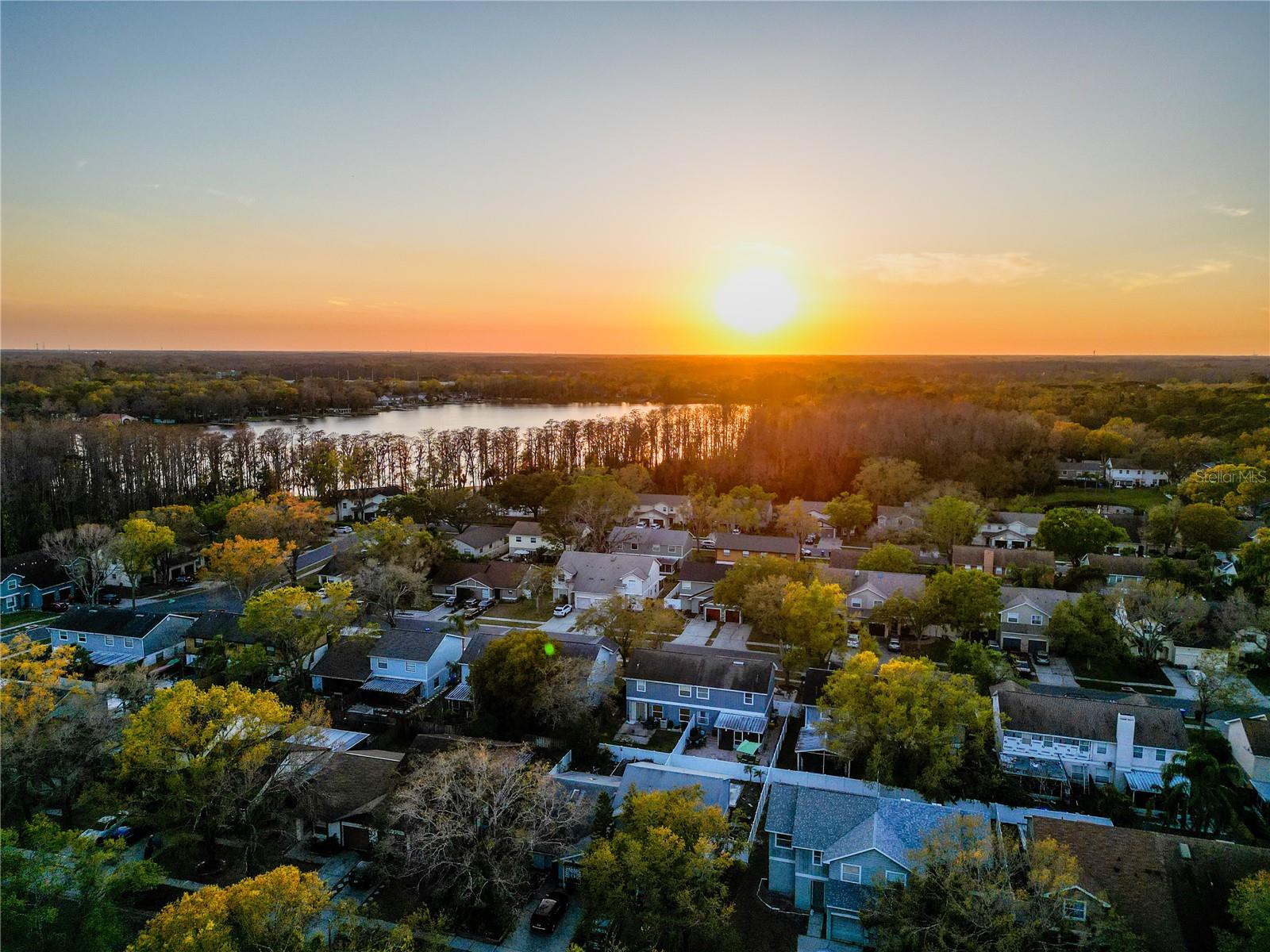 LE CLARE SHORES - Residential
