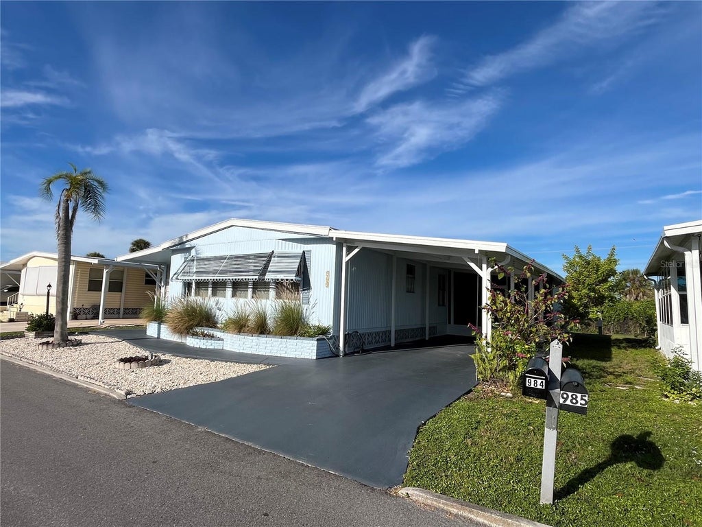 Photo of 984 Jolanda Circle, Venice, FL 34285 (MLS # N6145955)