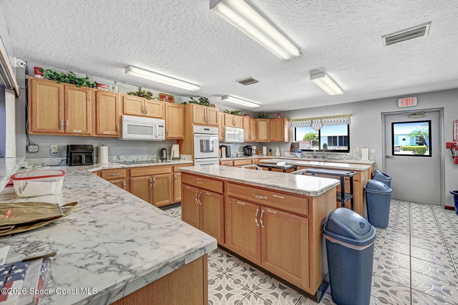 NORTHWEST LAKES CONDO PH VI - Residential