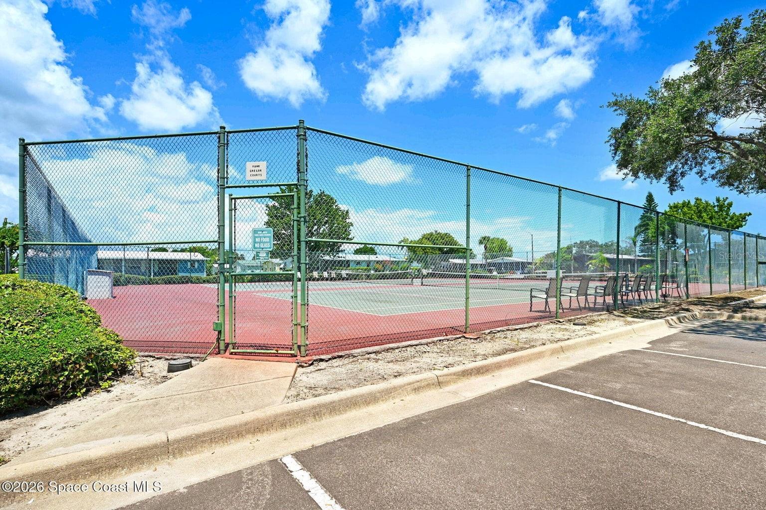 NORTHWEST LAKES CONDO PH VI - Residential