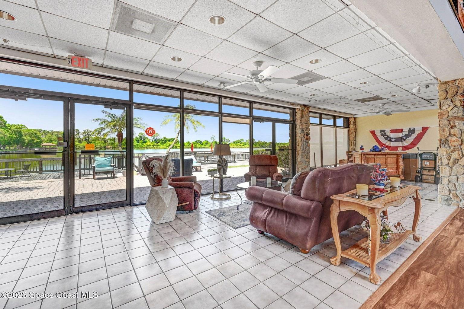 NORTHWEST LAKES CONDO PH VI - Residential