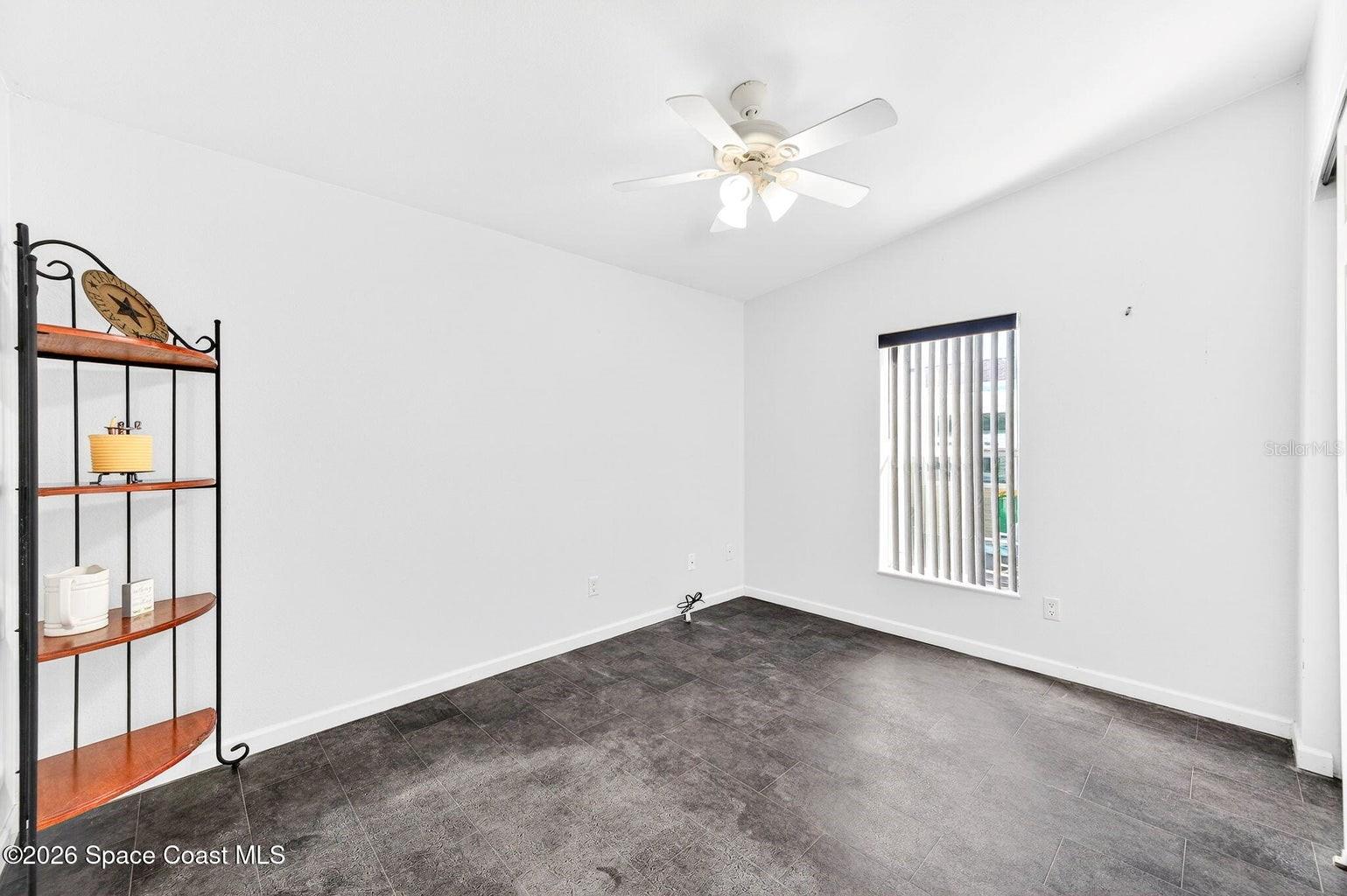 NORTHWEST LAKES CONDO PH VI - Residential