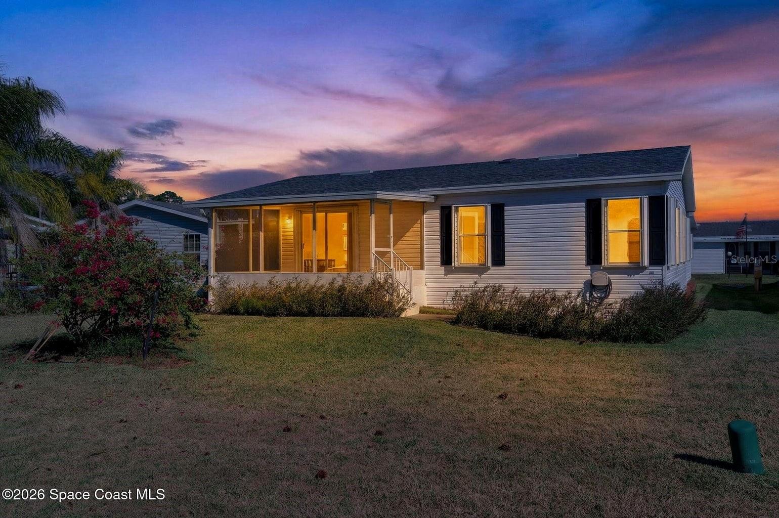 NORTHWEST LAKES CONDO PH VI - Residential