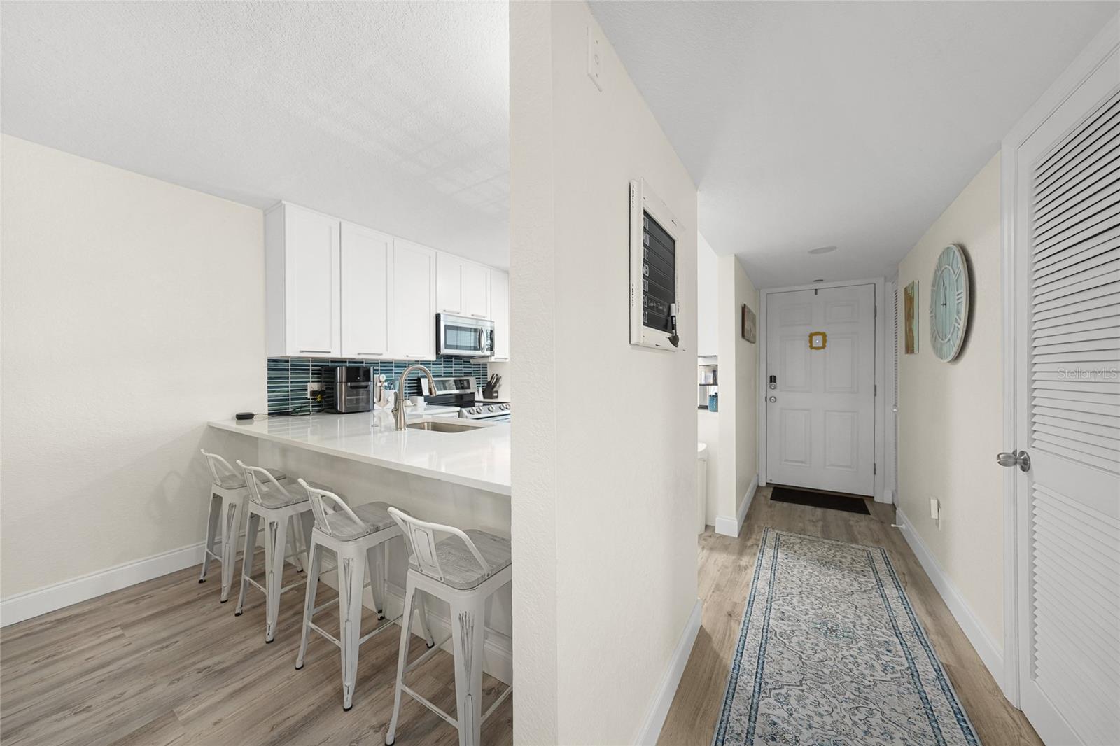 175 KINGS HIGHWAY B2