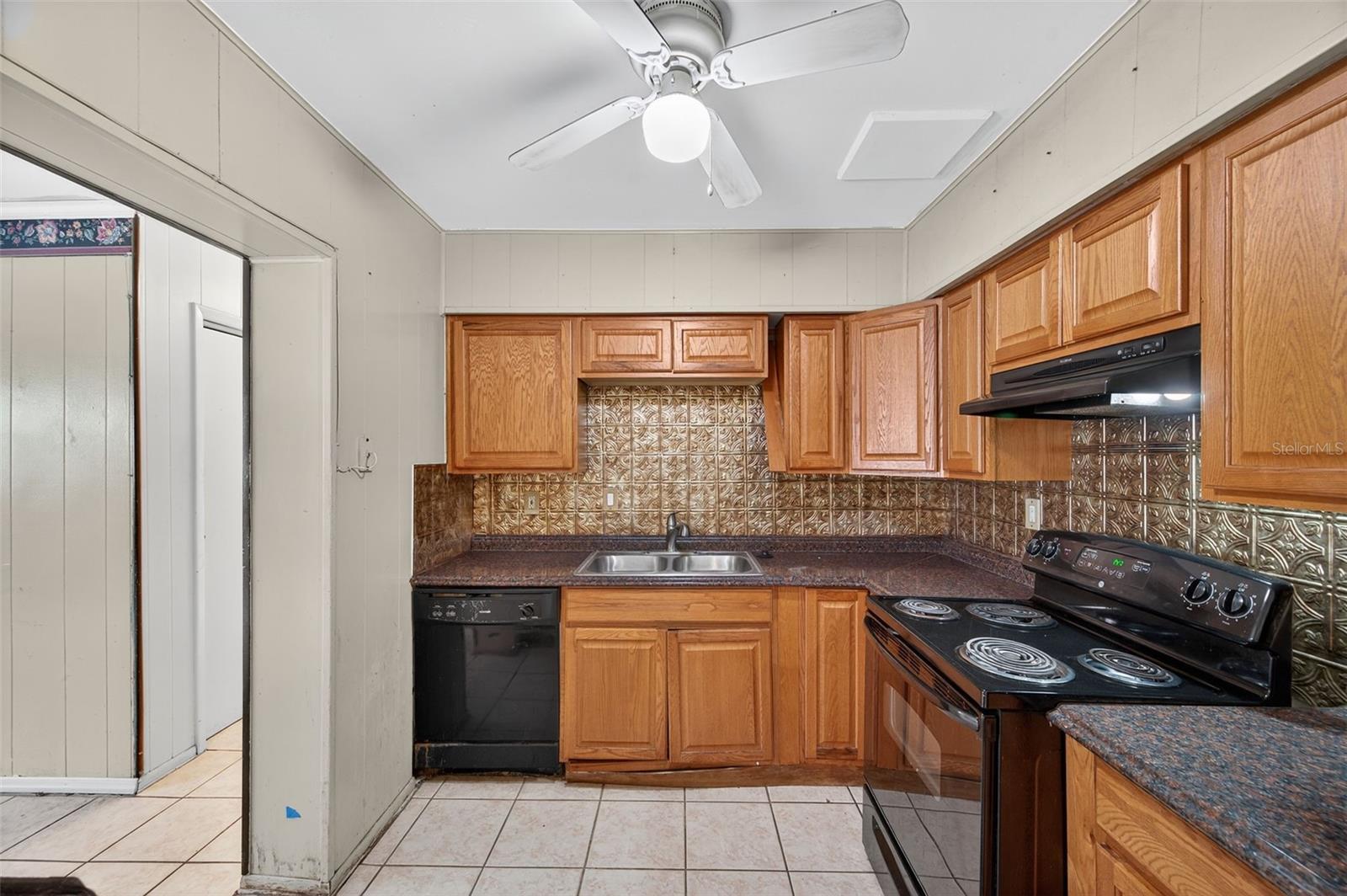 AZALEA GARDENS ESTATES - Residential