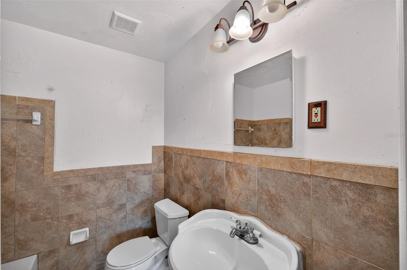 AZALEA GARDENS ESTATES - Residential