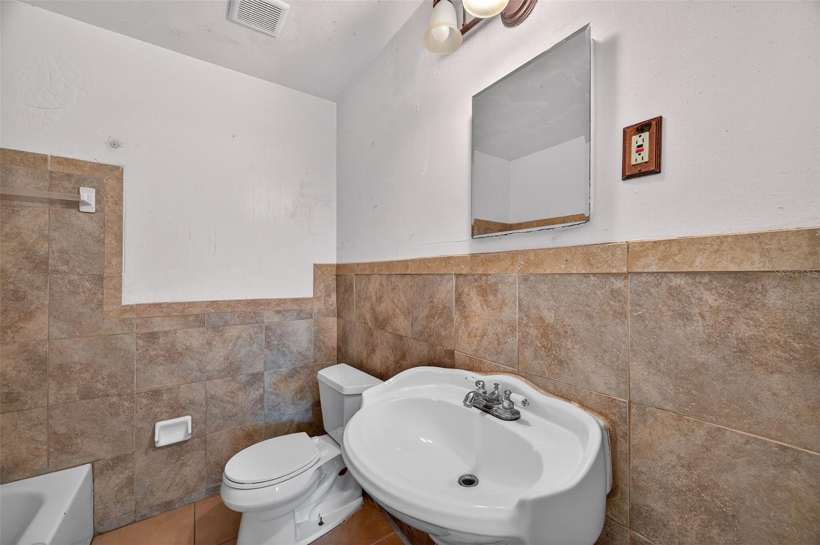 AZALEA GARDENS ESTATES - Residential