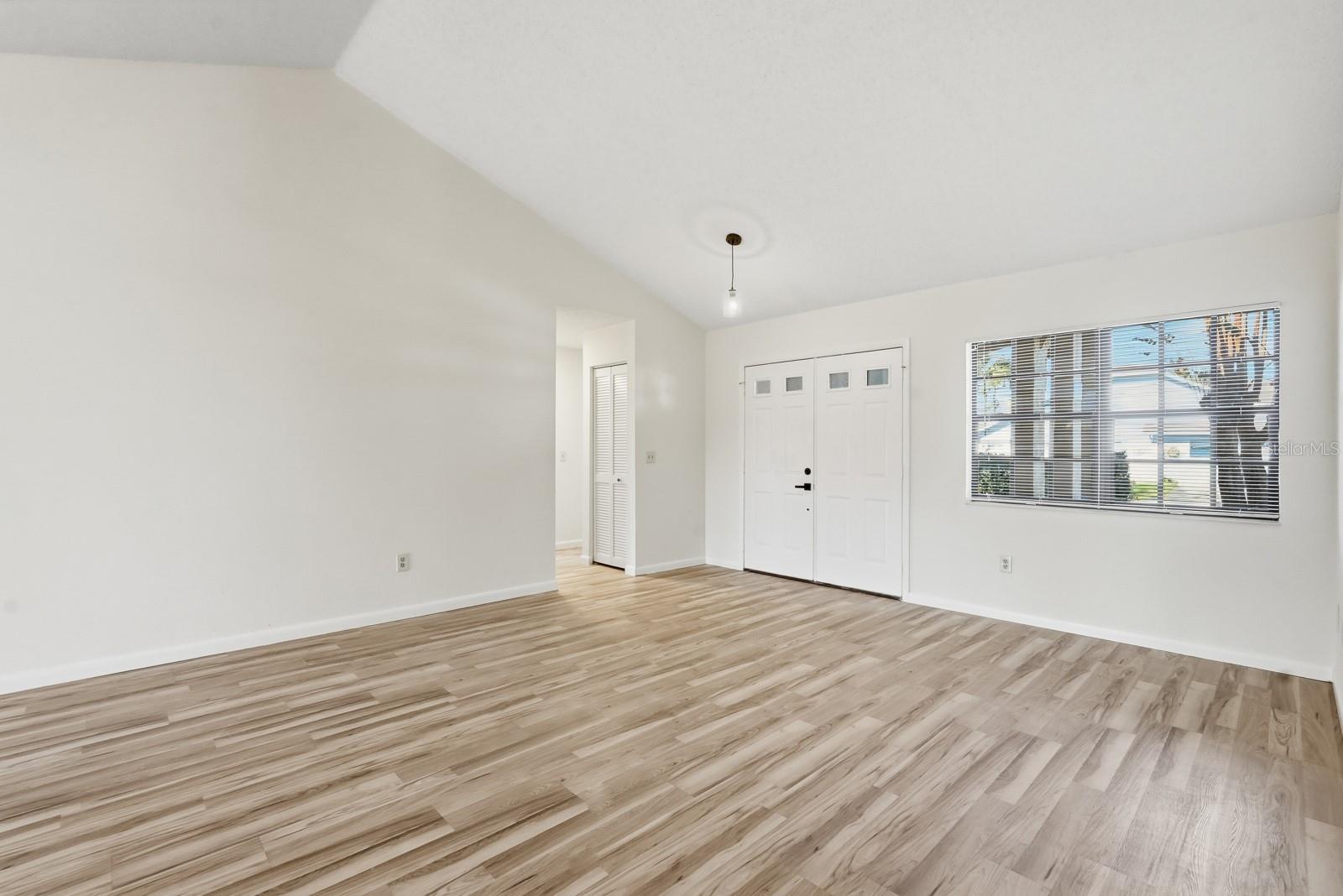 DEERWOOD REP BLK 20 PINE LAKES GOLF COURSE - Residential Lease