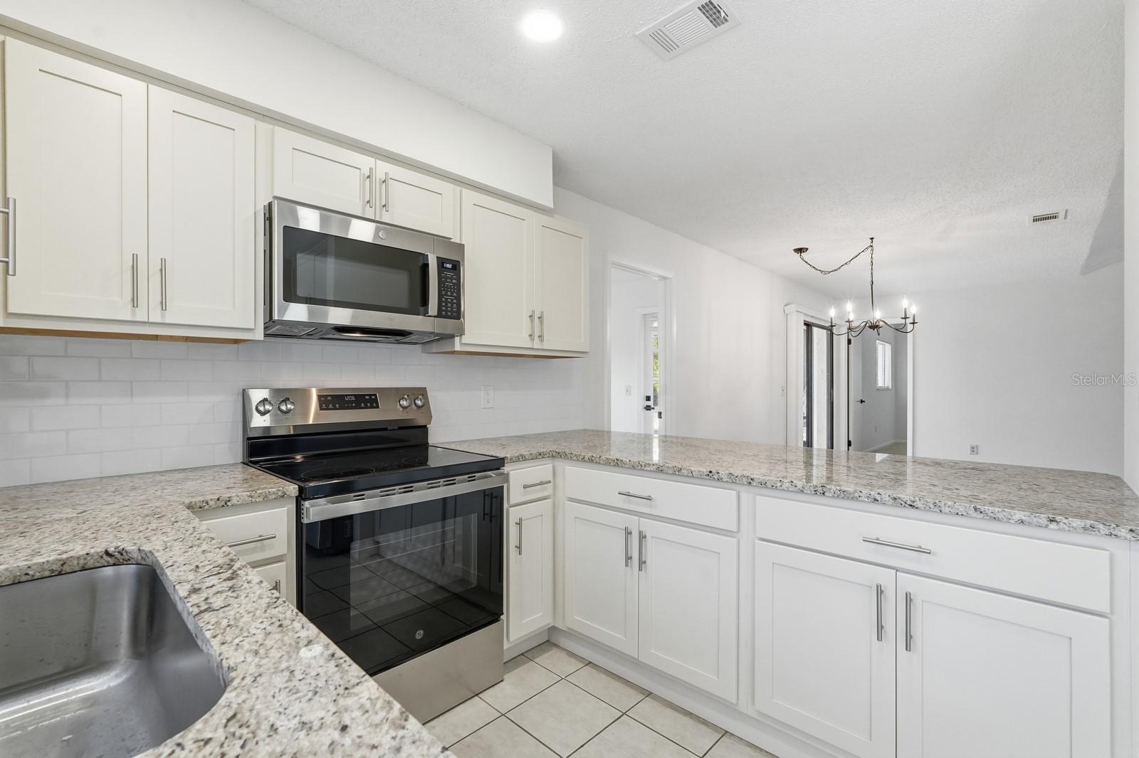 DEERWOOD REP BLK 20 PINE LAKES GOLF COURSE - Residential Lease