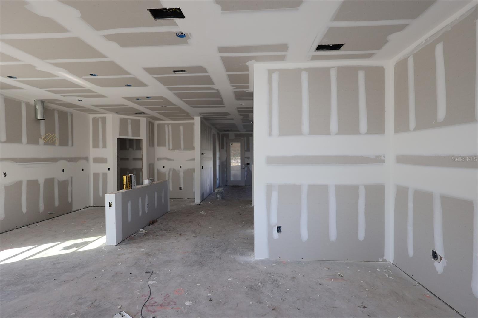 CENTER LAKE ON THE PARK - Residential