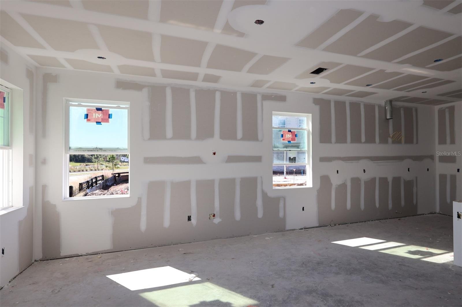 CENTER LAKE ON THE PARK - Residential