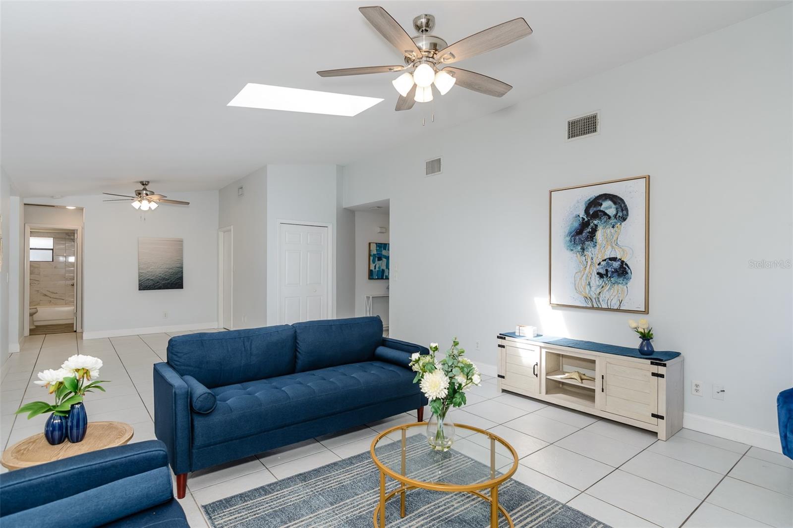 CYPRESS POINT - Residential