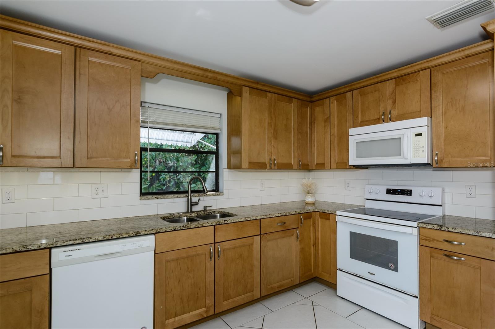 CYPRESS POINT - Residential