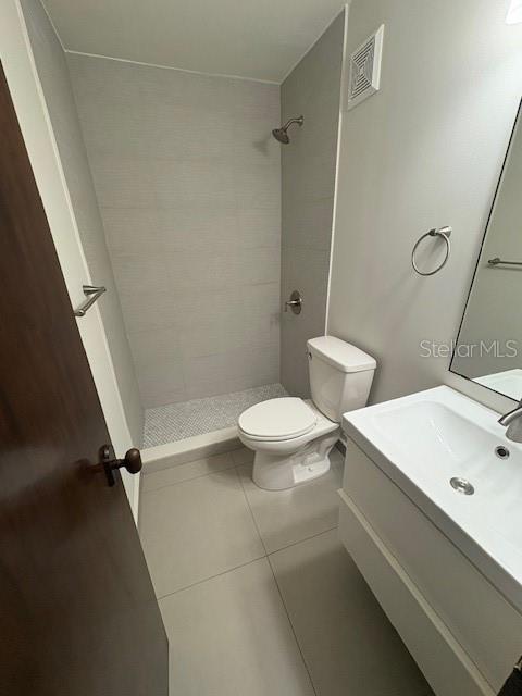 TORRIMAR PLAZA - Residential Lease