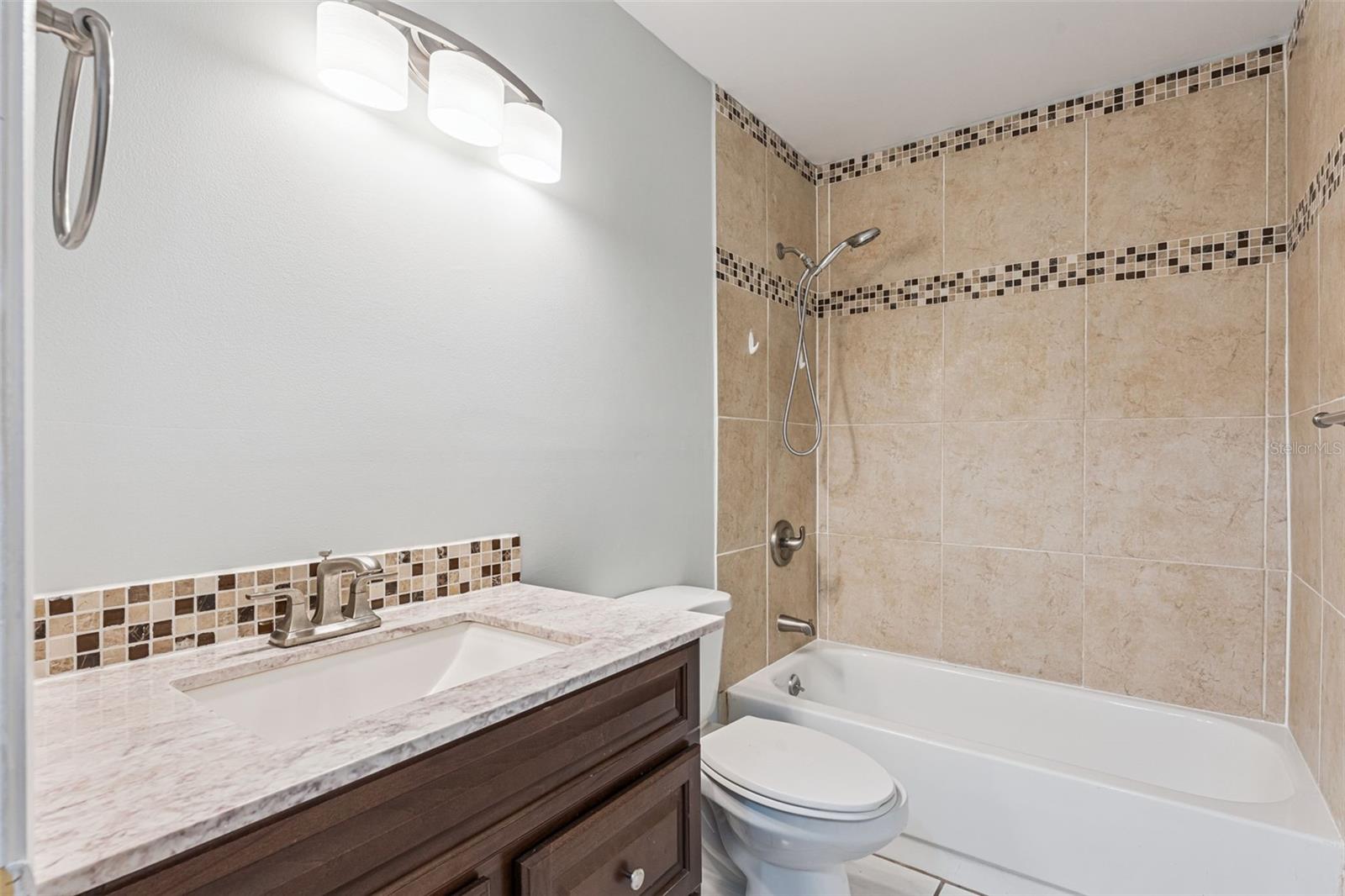 HIDDEN LAKE VILLAS PH 3 - Residential