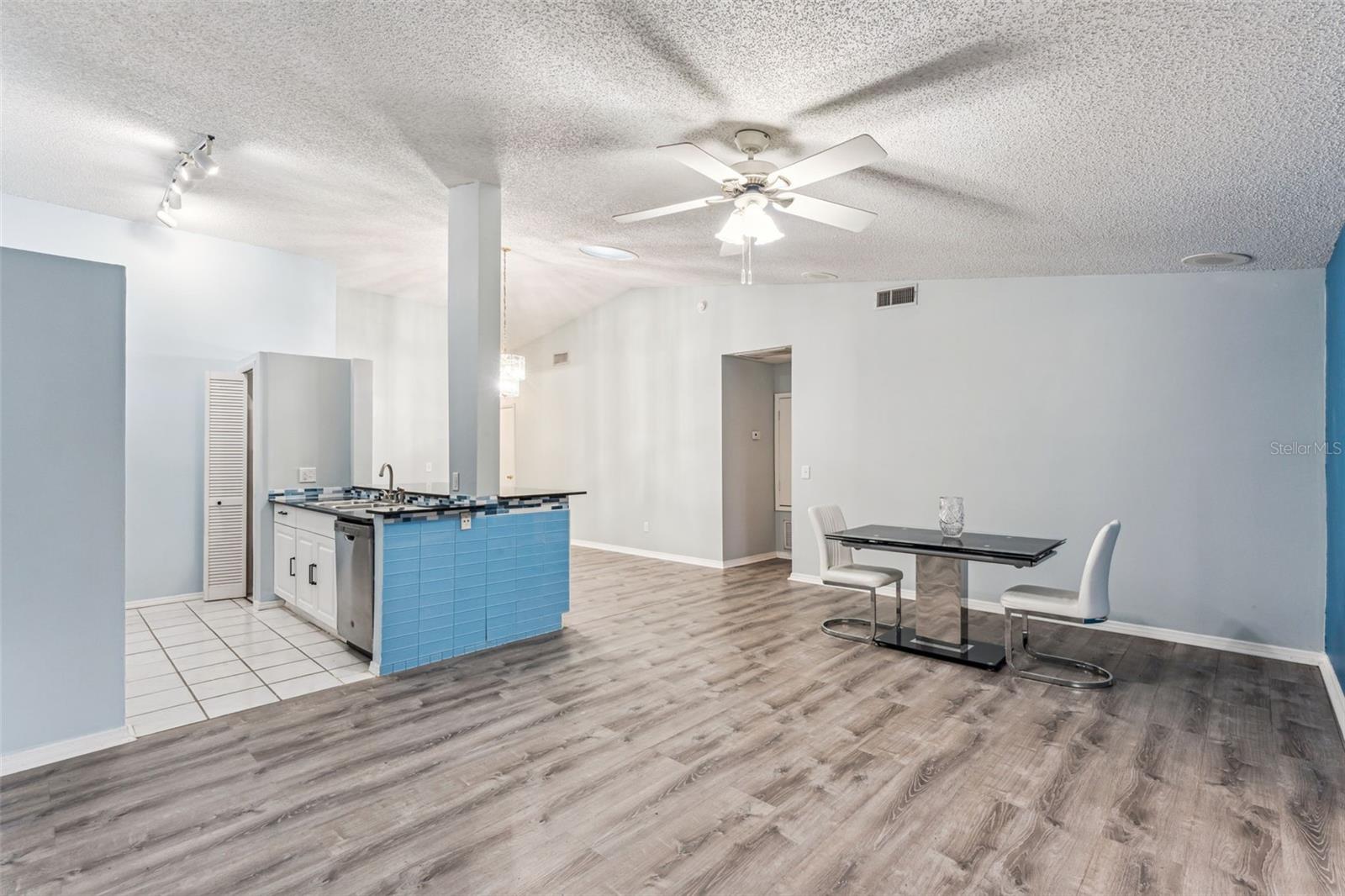 HIDDEN LAKE VILLAS PH 3 - Residential