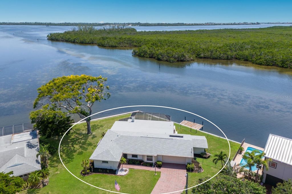 Photo of 10419 Spoonbill Road W, Bradenton, FL 34209 (MLS # A4660744)