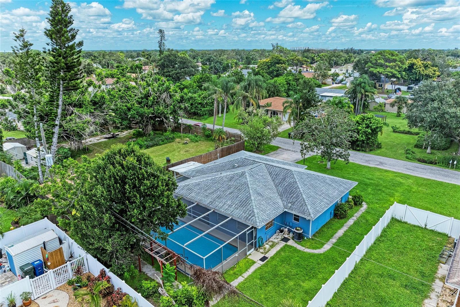 SOUTH VENICE - Residential