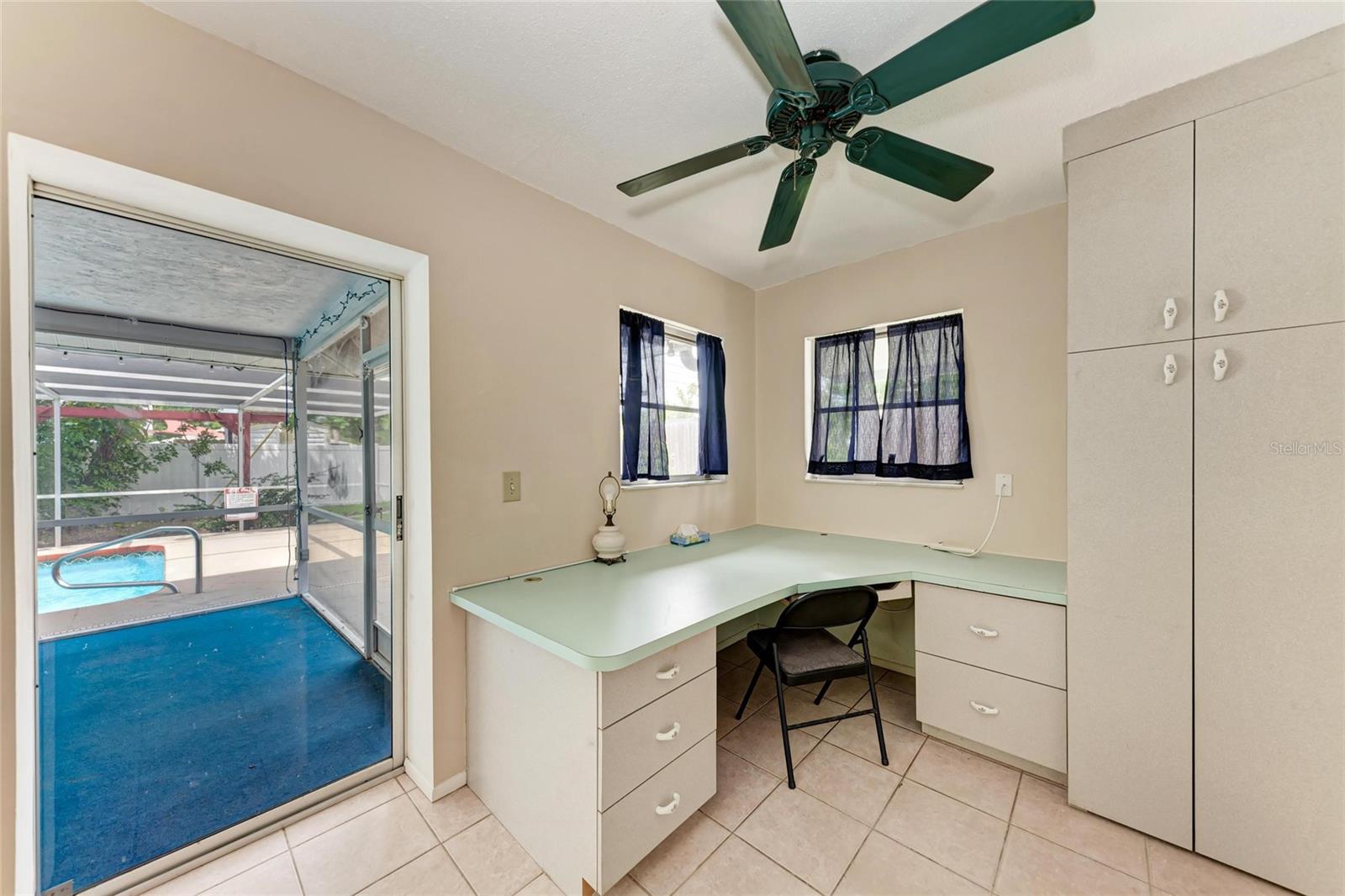SOUTH VENICE - Residential