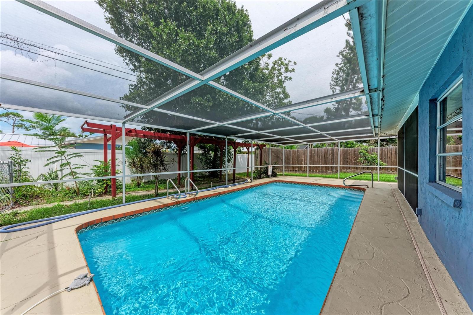 SOUTH VENICE - Residential