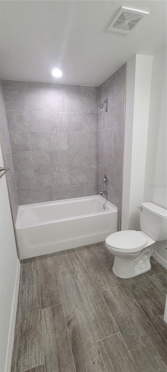 PORT CHARLOTTE SUB 33 - Residential Lease