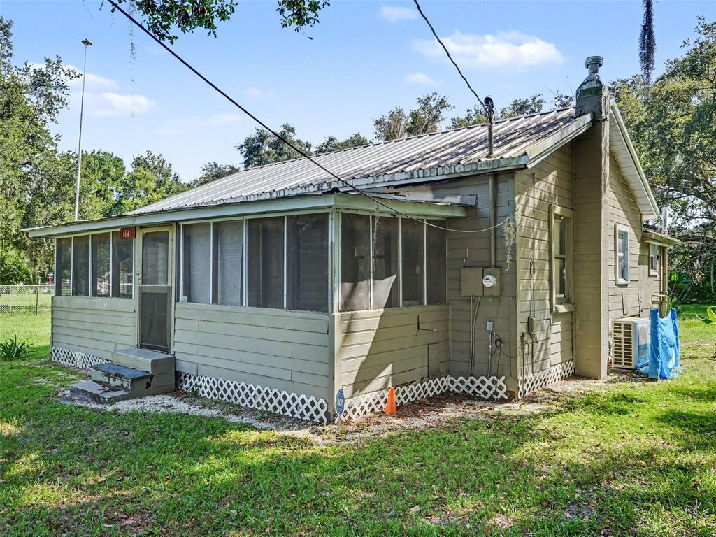 Photo of 1641 Vintage Street, Kissimmee, FL 34746 (MLS # O6444453)