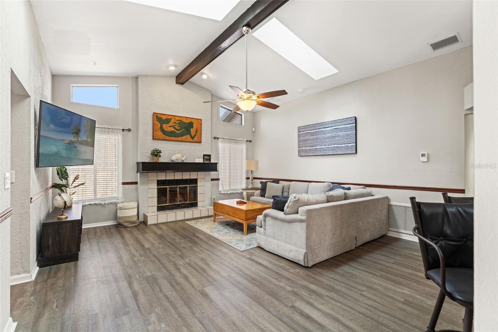 SPRING HILL - Residential