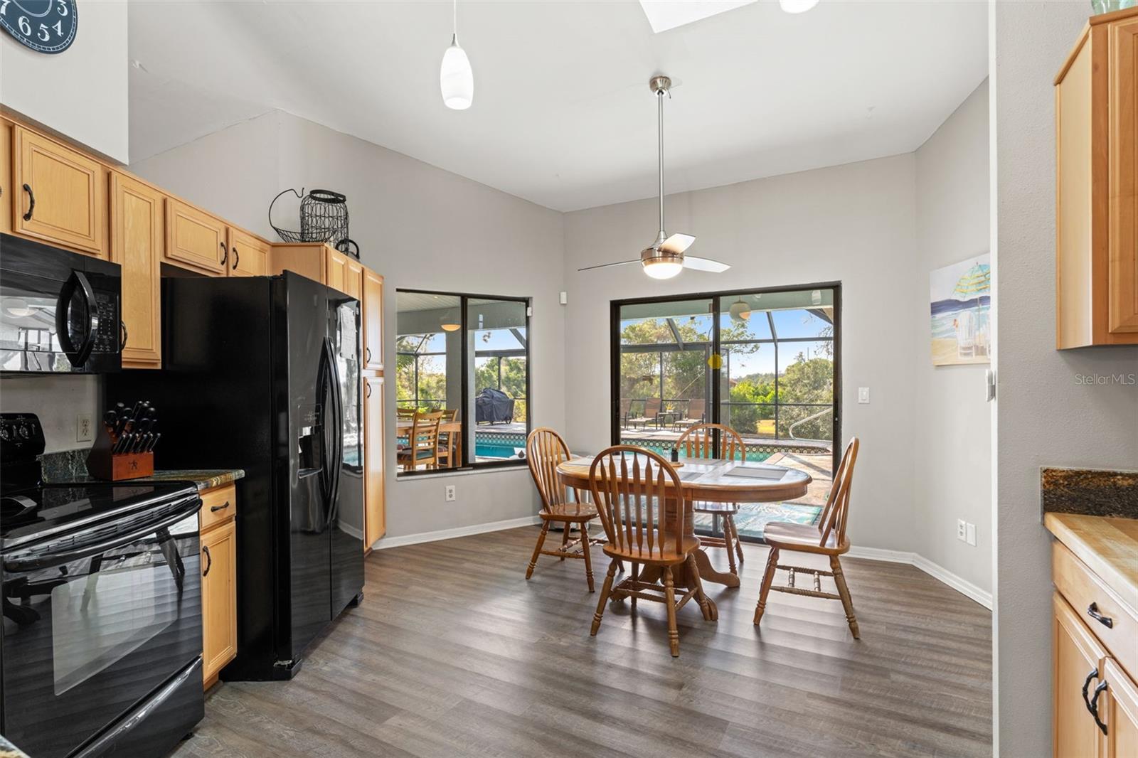 SPRING HILL - Residential