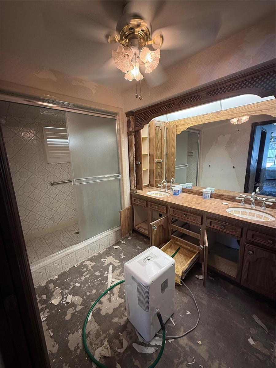 SUNSET HILLS - Residential