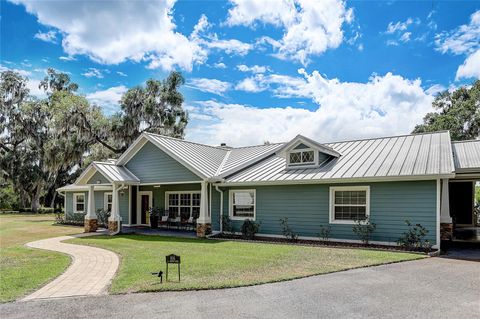 A home in VALRICO