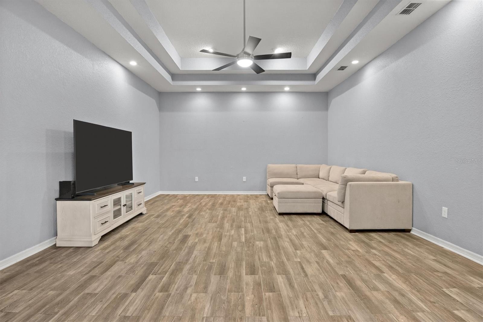 HIGHLANDS VISTA - Residential