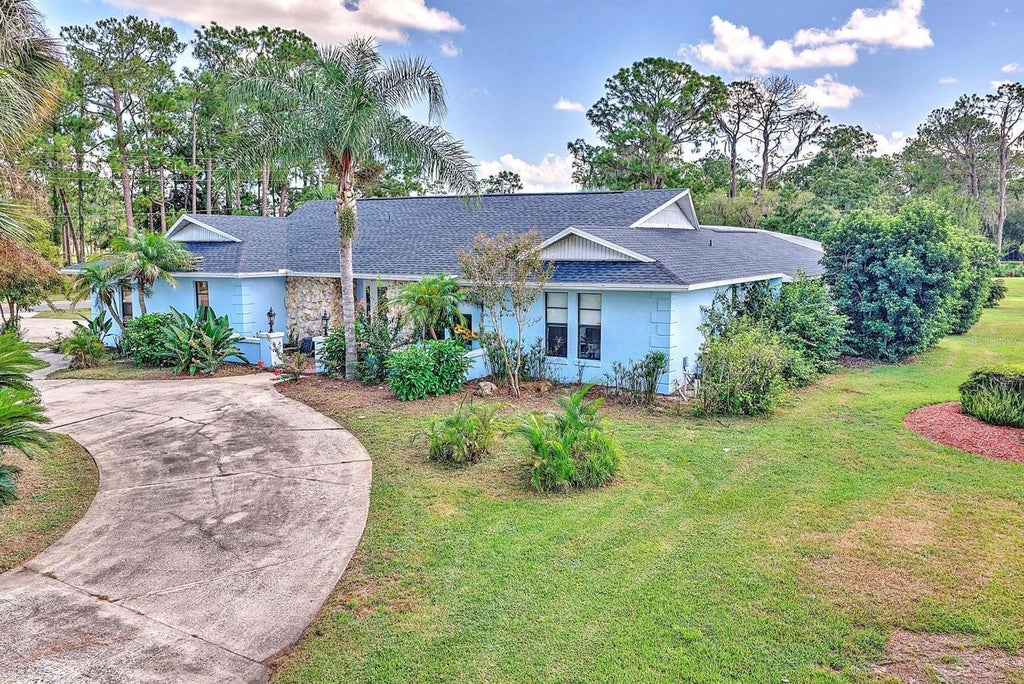 Photo of 4012 Sunrise Drive, Sebring, FL 33872 (MLS # OM731030)