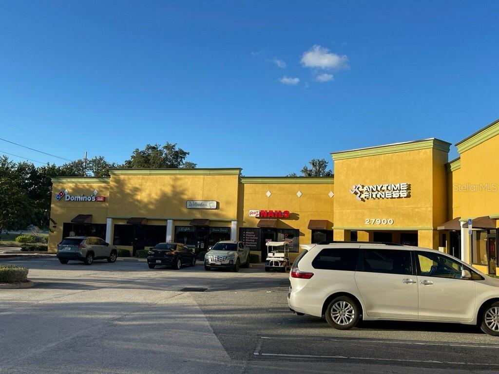 LEASE Opportunity 1 Unit Left on US Hwy 27 !! Commander Center is a well located retail strip center in area of high retail. Lease $18 psf plus NNN.  Spaces available - 1,250 sf.  Join the Sheriffs Youth Ranch Thrift Store, Domino's and Anytime Fitness at this center.  Publix, Perkins, Dollar General, Oakwood Smokehouse, McDonalds, Auto Parts and MORE close by!  Good Demographics & 29,500 FDOT Avg trips per Day. Flexible terms.  Located in the Heart of Central FL on US Hwy 27, South of Leesburg, Close to the Villages, 1 Hour to Orlando, minutes to FL Turnpike, I-75, US 441. All information is believed accurate and correct but not guaranteed or warranted and subject to change without notice
