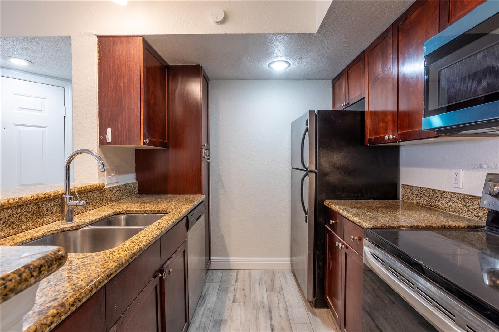 RESIDENCES/MILLENIA - Residential