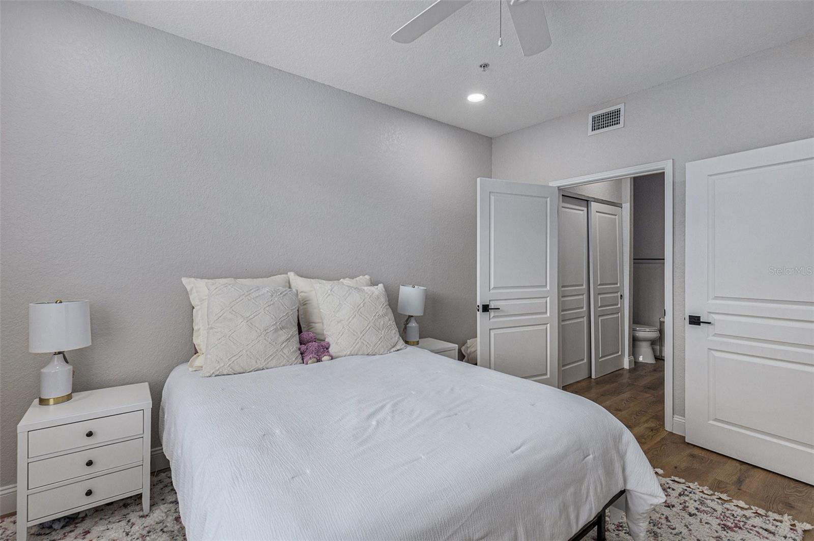 OXFORD PLACE AT TAMPA PALMS A - Residential Lease