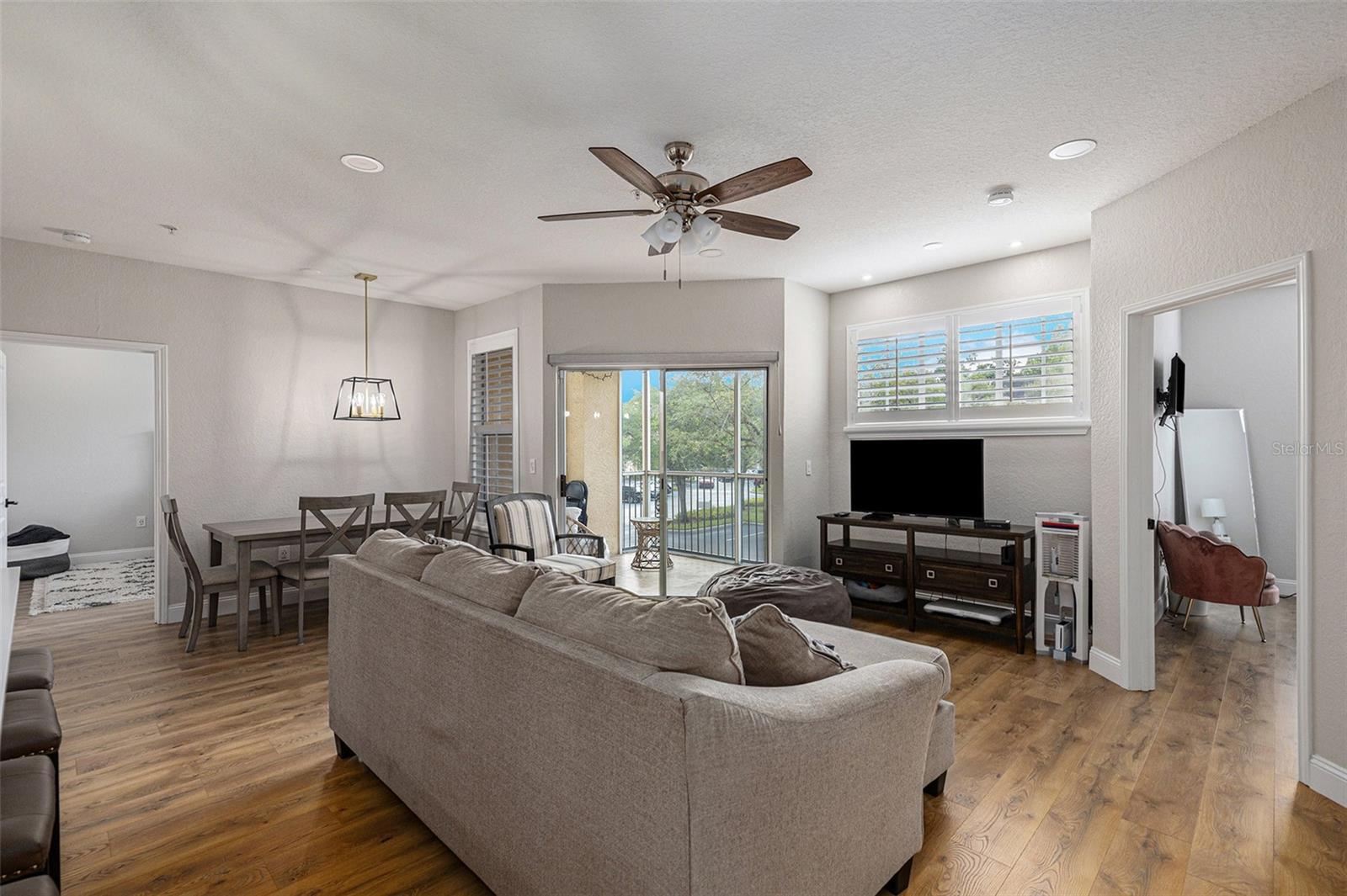 OXFORD PLACE AT TAMPA PALMS A - Residential Lease