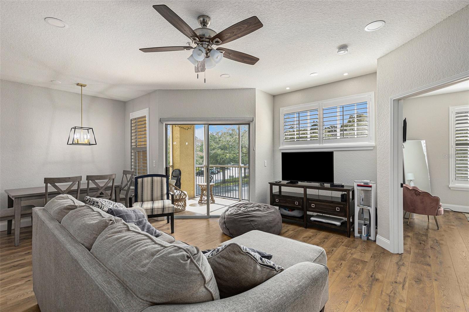 OXFORD PLACE AT TAMPA PALMS A - Residential Lease