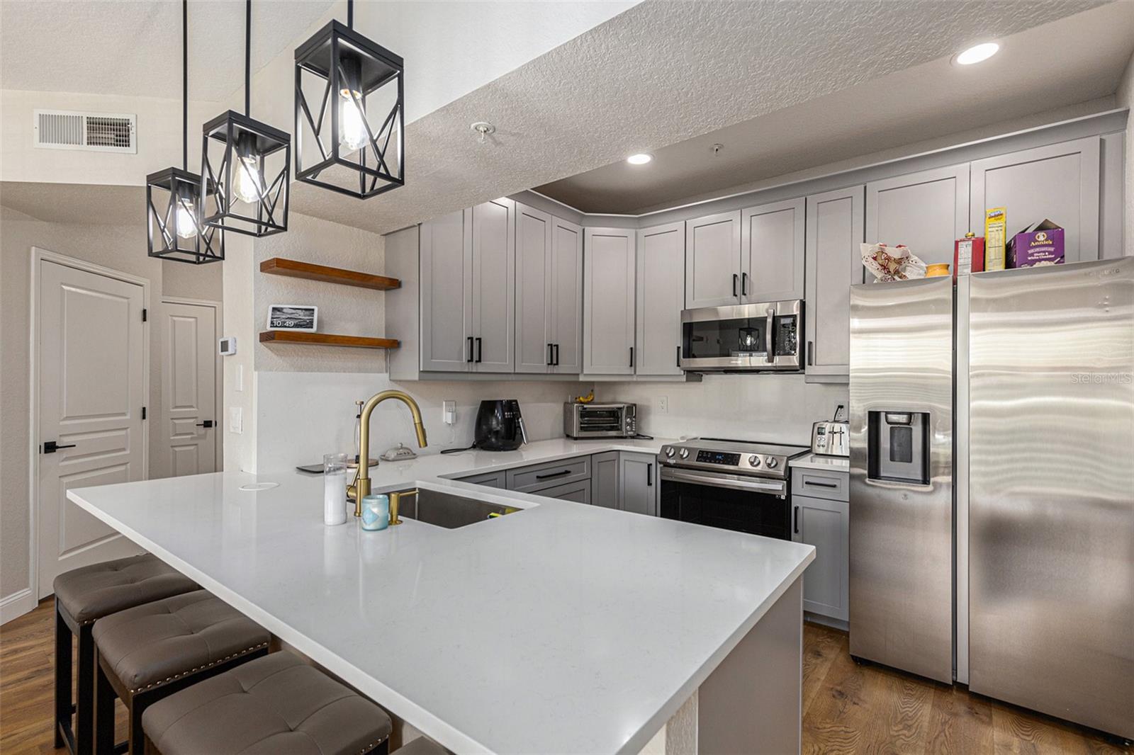 OXFORD PLACE AT TAMPA PALMS A - Residential Lease