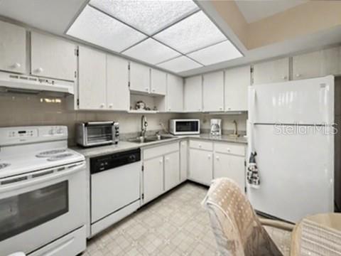 12 QUAILS RUN BOULEVARD 7