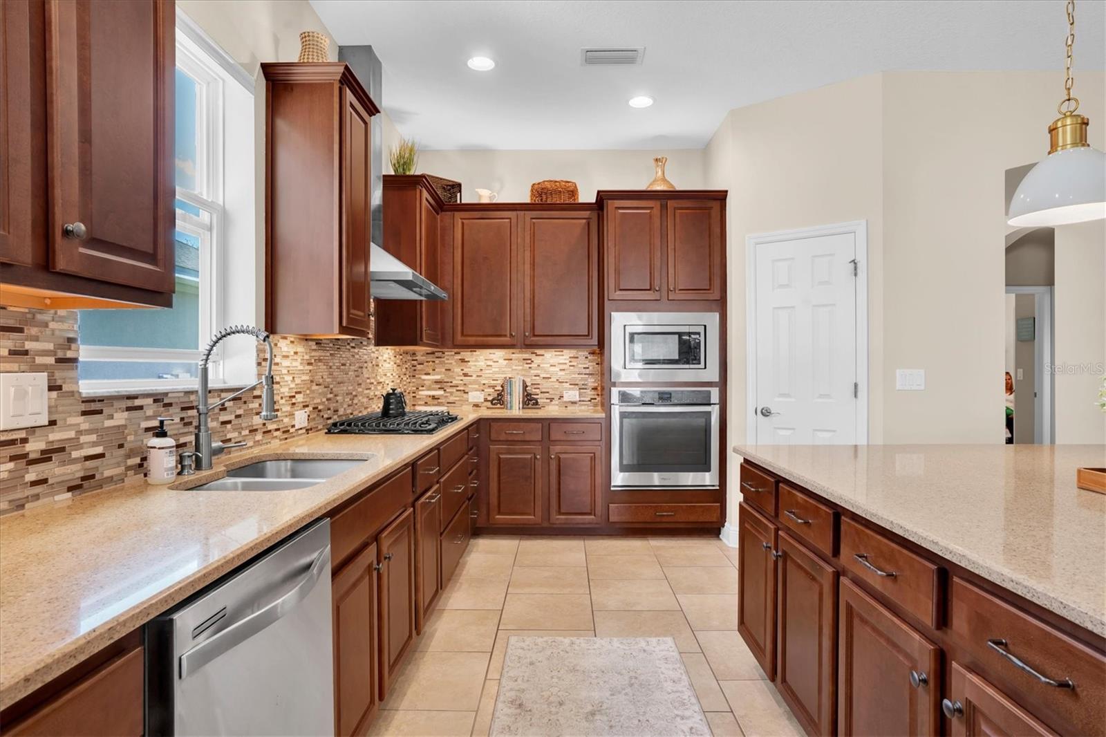 BROOKER RESERVE - Residential