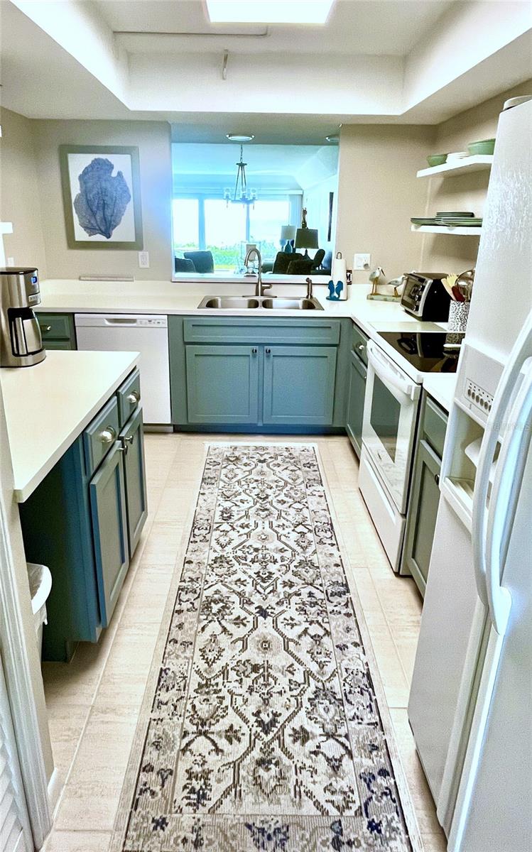 BELLEAIR KEY CONDO - Residential