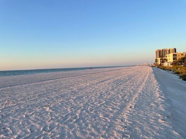 BELLEAIR KEY CONDO - Residential