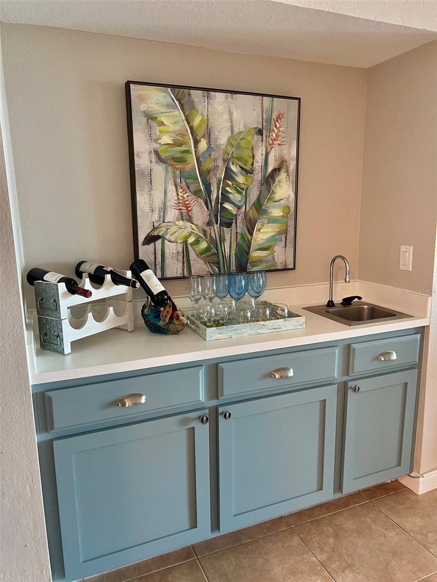 BELLEAIR KEY CONDO - Residential